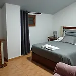 Проживание в семье Ferradosa *